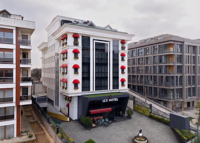 Izz Kosuyolu Hotel