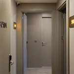 Izz Kosuyolu Istanboel