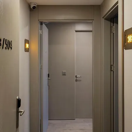 Izz Kosuyolu איסטמבול