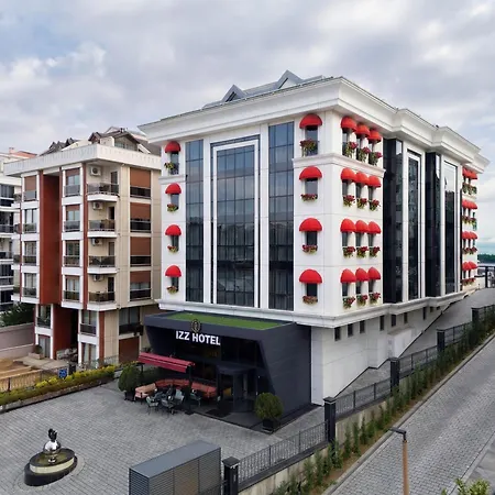 Izz Kosuyolu Hotel 4*