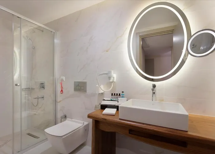 Hotel Izz Kosuyolu 4*