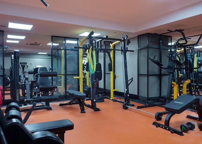 Izz Kosuyolu Istambul