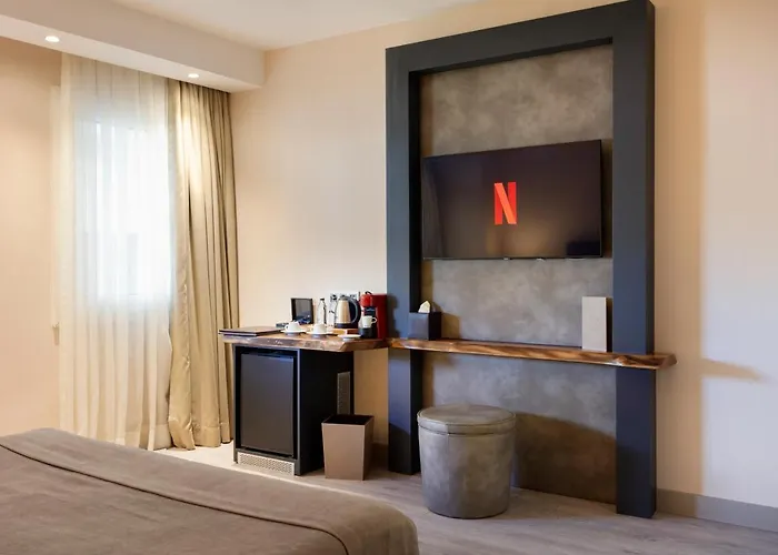 Izz Kosuyolu Istambul