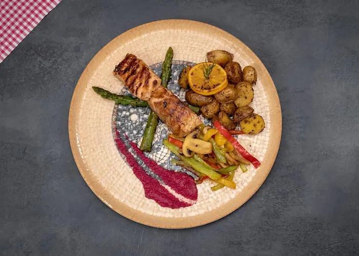 Izz Kosuyolu Istambul