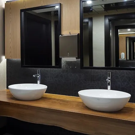ızz Koşuyolu Otel 4*